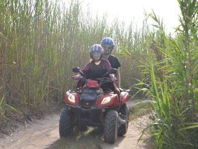 Coppia sul quad