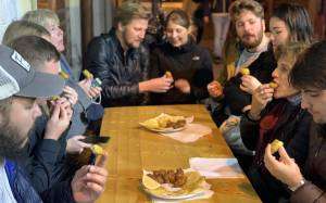 Group during the tasting of crispelle and panelle